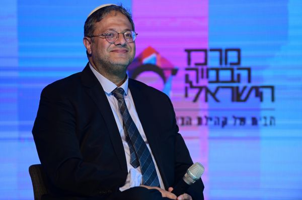 פיצוץ בנגמ"ש | 'לא בטוח שבן גביר לא ילך עם בני גנץ'