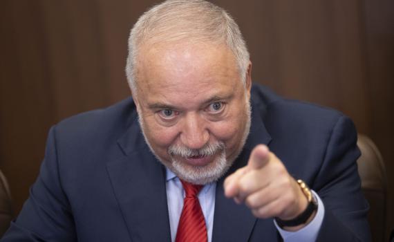 ליברמן: עוד תרגיל מלוכלך מבית היוצר של נתניהו