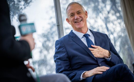 גנץ בשאלון סרוגים: "גוש עציון – לב ליבה של הארץ"