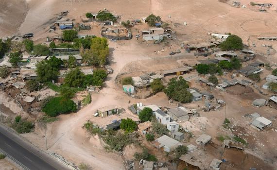 בג"ץ: המדינה לא תפנה את חאן אל אחמר עד פברואר