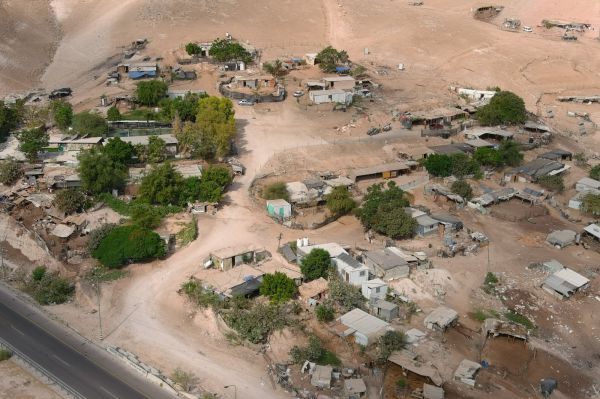 בג"ץ: המדינה לא תפנה את חאן אל אחמר עד פברואר
