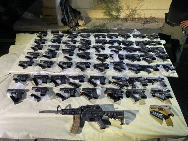 סוכלה הברחת ענק של עשרות כלי נשק בגבול ירדן