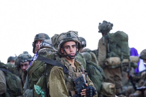 "לא יכולה לדמיין איך אני ממשיכה לקום כשאתה לא לידי"