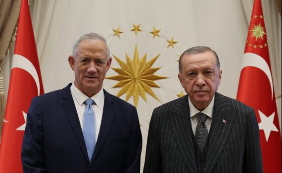 גנץ וארדואן נפגשו: "מודה על השת"פ הביטחוני"