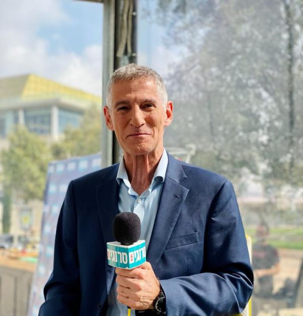 יאיר גולן באולפן סרוגים: "רם בן ברק אמר אמת"