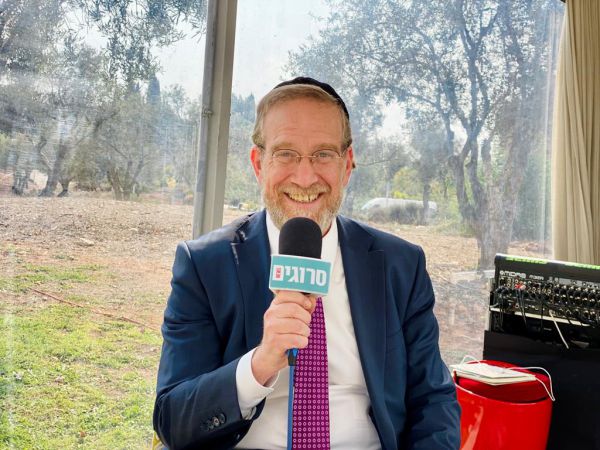 פינדרוס: "מציע לזרוק את כל הפייק ניוז לפח"