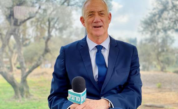 גנץ: "אני איש ימין ביטחוני. שתי מדינות? לא ריאלי"