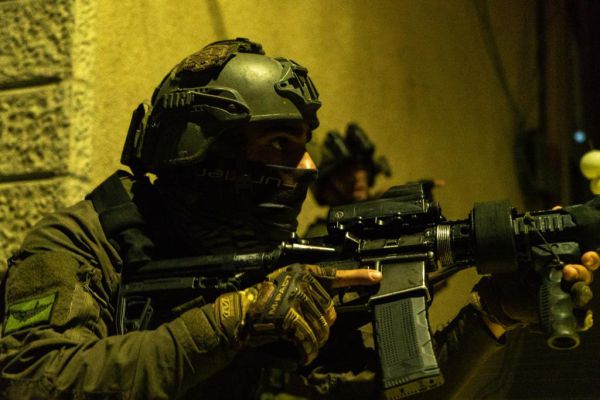 שובר גלים: צה"ל, שב"כ ומג"ב עצרו תשעה מבוקשים