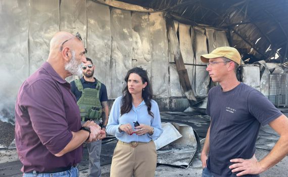 שקד במשק שהוצת: "לנהוג במחבלים ביד קשה"