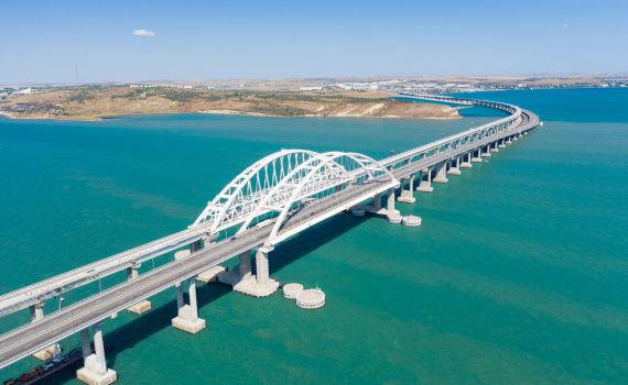 דיווח: רוסיה עצרה 8 חשודים בפיצוץ הגשר בקרים