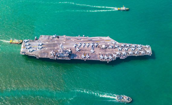 המתח מחריף: ארה"ב מזרימה כוחות לקוריאה