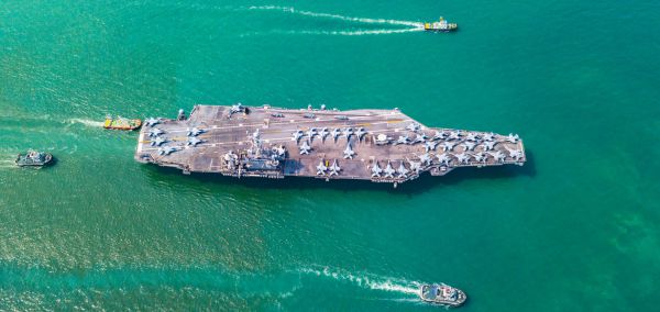 המתח מחריף: ארה"ב מזרימה כוחות לקוריאה