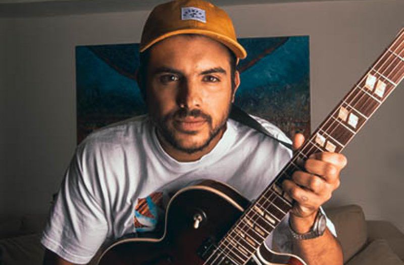 "פלאפון קטן לאדם, צעד גדול לחירות": אסף הרץ עובר לפלאפון כשר