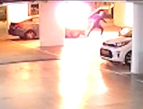 רחובות: נעצר חשוד שהצית את רכבה של גרושתו. צפו