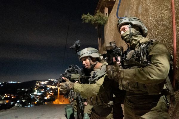 צה"ל והשב"כ עצרו 8 פעילי טרור שהשתתפו בפיגועי ירי