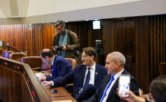 לומדים ומתרגלים: הח"כים החדשים הגיעו לכנסת