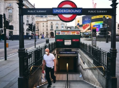 לאחר 411 ימים: נרפא הבריטי שהיה חולה בקורונה