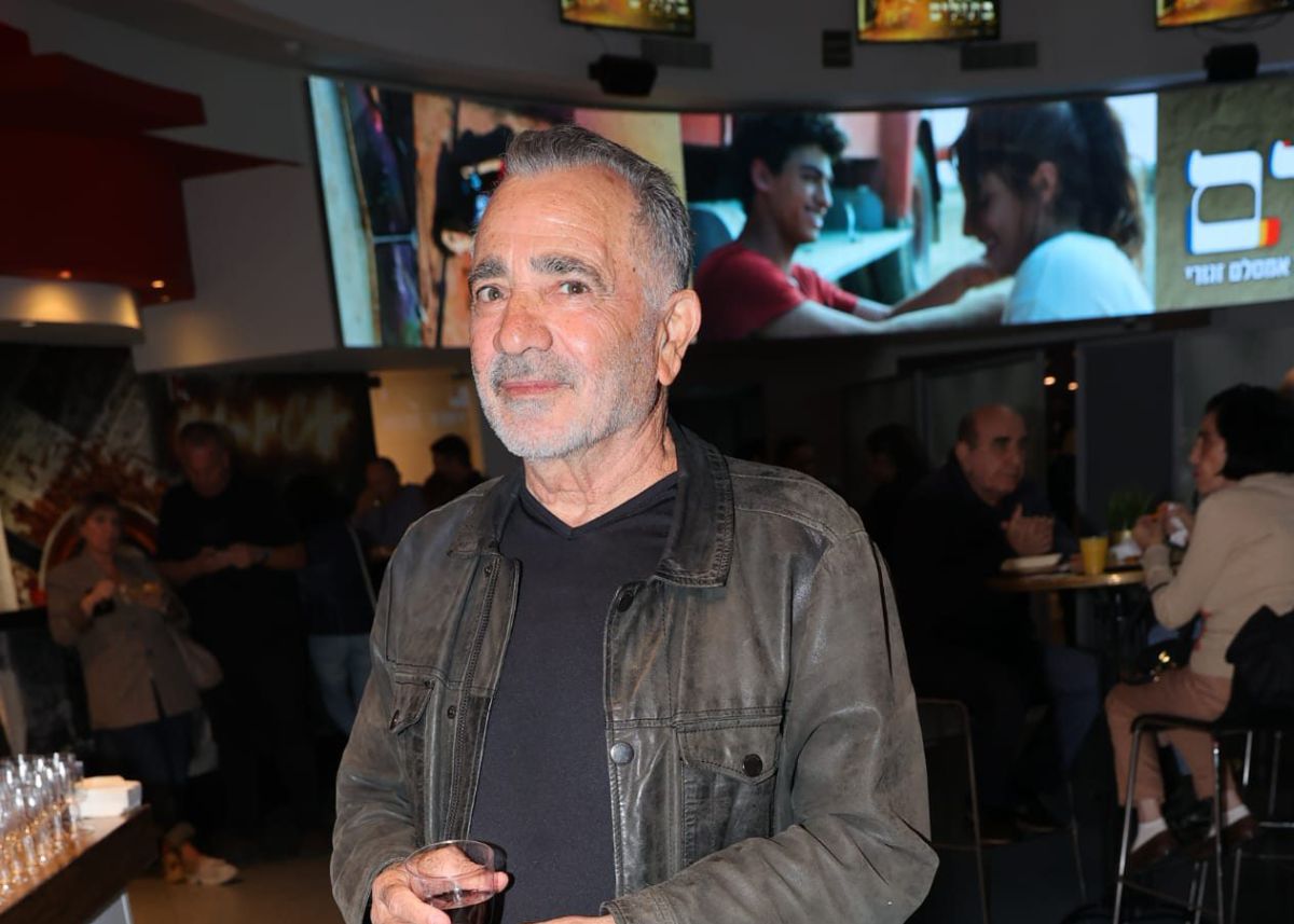 משה איבגי הגיע להקרנת סרט ותקף עיתונאית | צפו בתיעוד