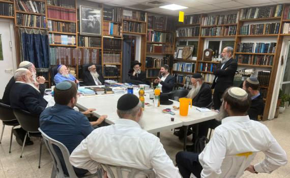 הקרב על התיקים: גיבוי רבני רחב לדרישות של סמוטריץ'