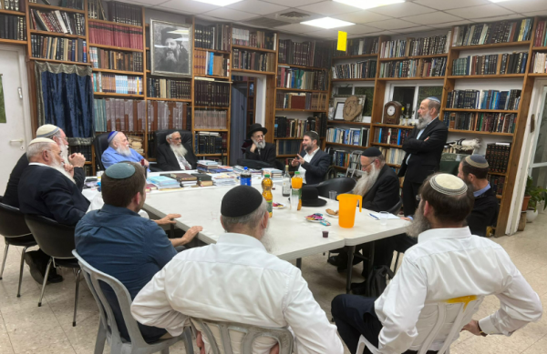 הקרב על התיקים: גיבוי רבני רחב לדרישות של סמוטריץ'