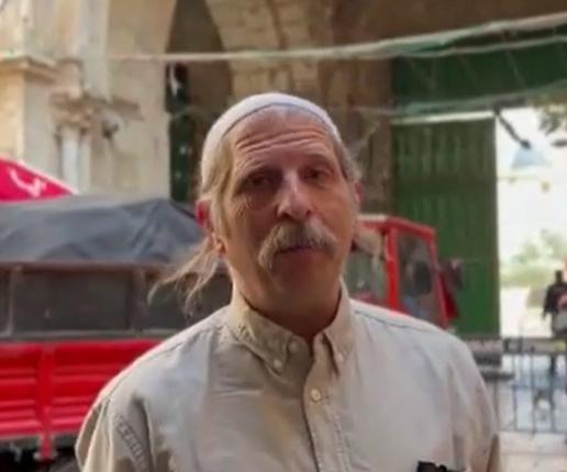 אחרי 30 שנה: ההסטוריון הסרוג חזר להר הבית. צפו