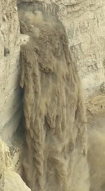 תיעוד מרהיב: זרימות אדירות בנחלי הדרום