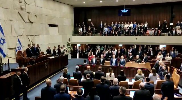 צפו: תרועת הפתיחה של הכנסת ה-25