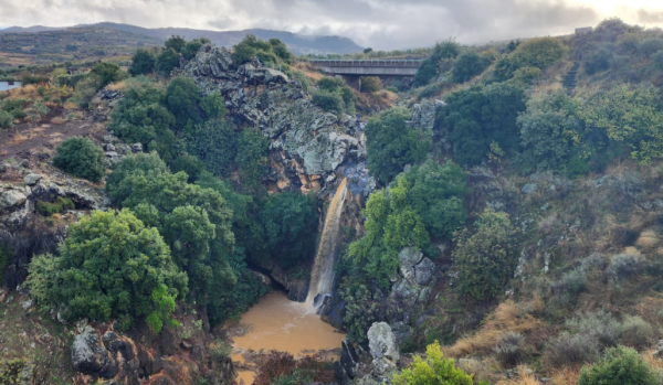 אחרי סופ"ש גשום: זרימות אדירות בנחלים. צפו בתיעוד