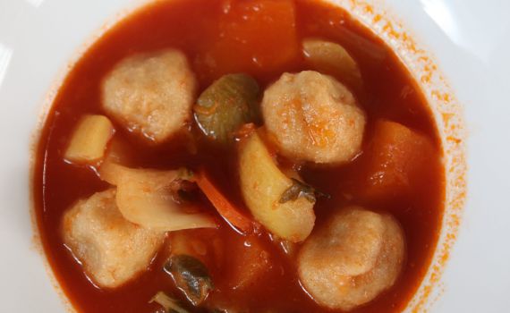 מושלם למזג האוויר החורפי: מתכון למרק קובה