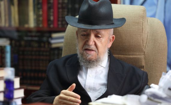 בעקבות ניצחון הימין: הרב מאזוז הורה שלא לומר תחנון