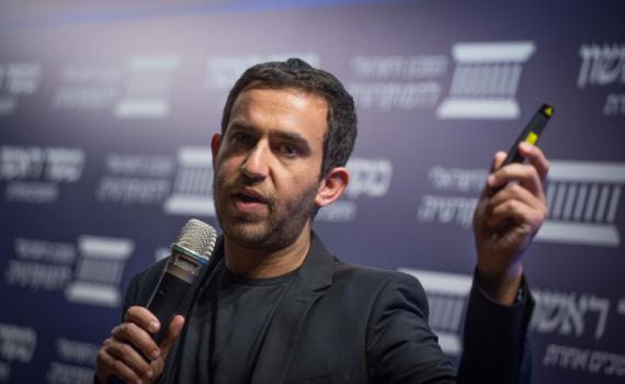 "התחרטתי" | עקיבא נוביק חושף למי הצביע בבחירות