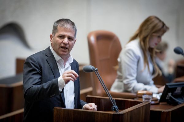 האופוזיציה החרימה: אושר הרכב הוועדה המסדרת