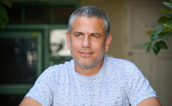 ינון מגל מפתיע: תודה ליאיר לפיד ונפתלי בנט