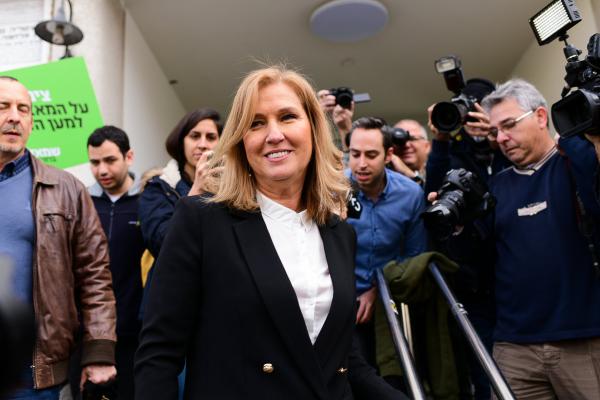 פרסום ראשון: ציפי לבני שוקלת לרוץ לראשות העיר ת"א