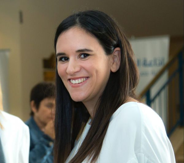 אמילי עמרוסי: "הכי קל לצחוק על נשים דתיות"