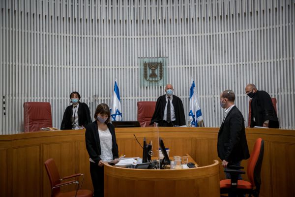 בג"ץ קבע: ילדים מאומצים לא יחויבו בגיור אורתודוקסי