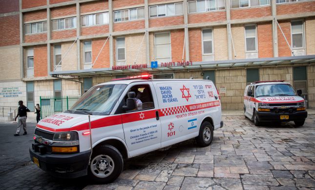  הולכת רגל בת 19 נפגעה מרכב בירושלים, מצבה קשה
