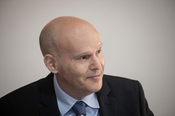 המערכת הפוליטית נגד פרקליט המדינה: "סנגור השטן"