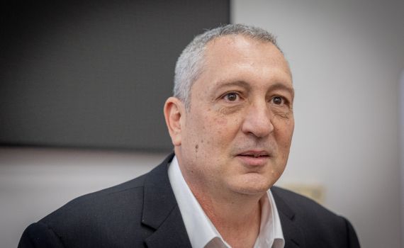 ניר חפץ: "איני יודע מה חמור יותר"