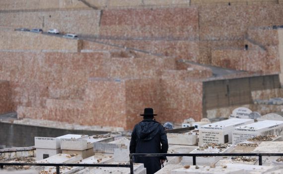 גופי הקבורה מנצלים את המחסור בעשרות אלפי ש"ח