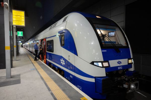 לידיעת הנוסעים: שינויים בתנועת הרכבות בתל אביב