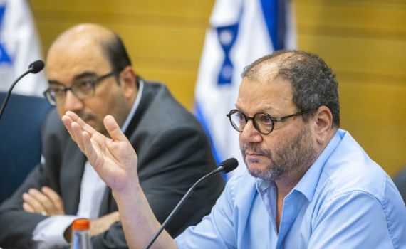 נקבע תאריך לדיונים על הדחתו של עופר כסיף