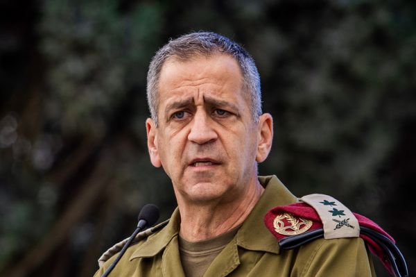 אביב כוכבי מציג: הדרך לניצחון עוברת בכניעה