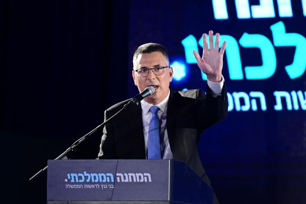 שר המשפטים תוקף: פגיעה בליבת האינטרס הלאומי