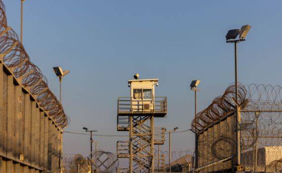 בן גביר קבע: חיילים יפסיקו לשרת באגפי מחבלים