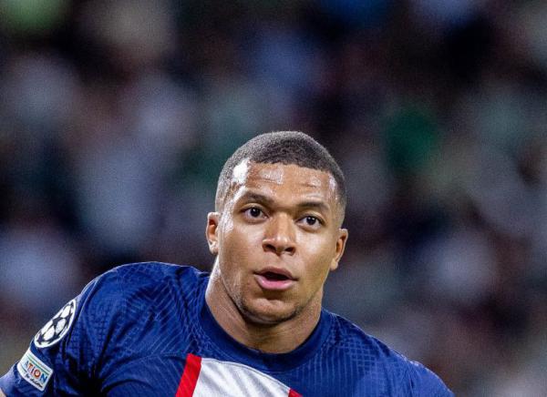 צפו באמבפה מעניק ניצחון: תקציר צרפת – דנמרק