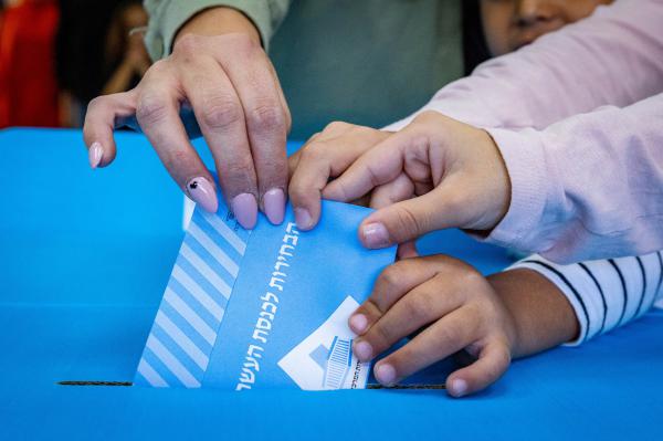 אלף מצביעים: כך בחרו מאבדי תעודות הזהות