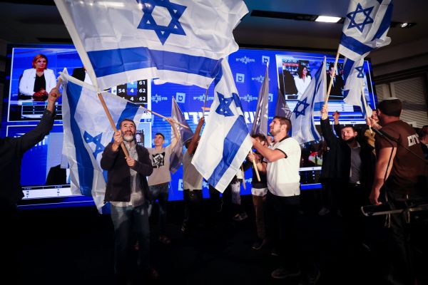 צפו: הרגע בו פעילי בן גביר גילו על הניצחון בבחירות