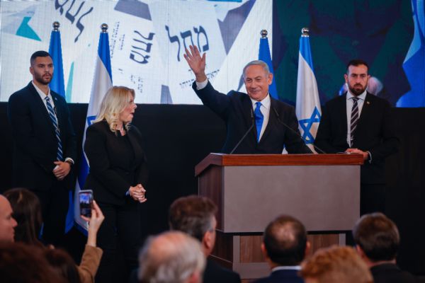 הסיקור בעולם: קאמבק לנתניהו, הישג ענק לימין הקיצוני