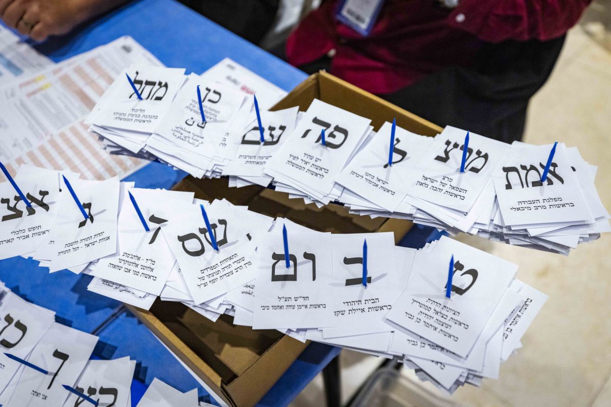 סקר מנדטים: זה האיש שיכריע את הכף בבחירות הבאות